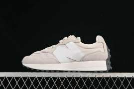 Picture of New Balance 327 _SKUfw20213013674410202fw